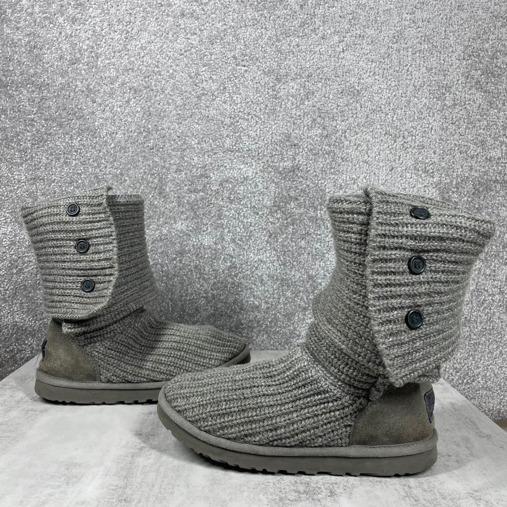 UGG Australia Boots Womens 7 Cardy Grey Knit Button Down Knitwear Cozy Winter